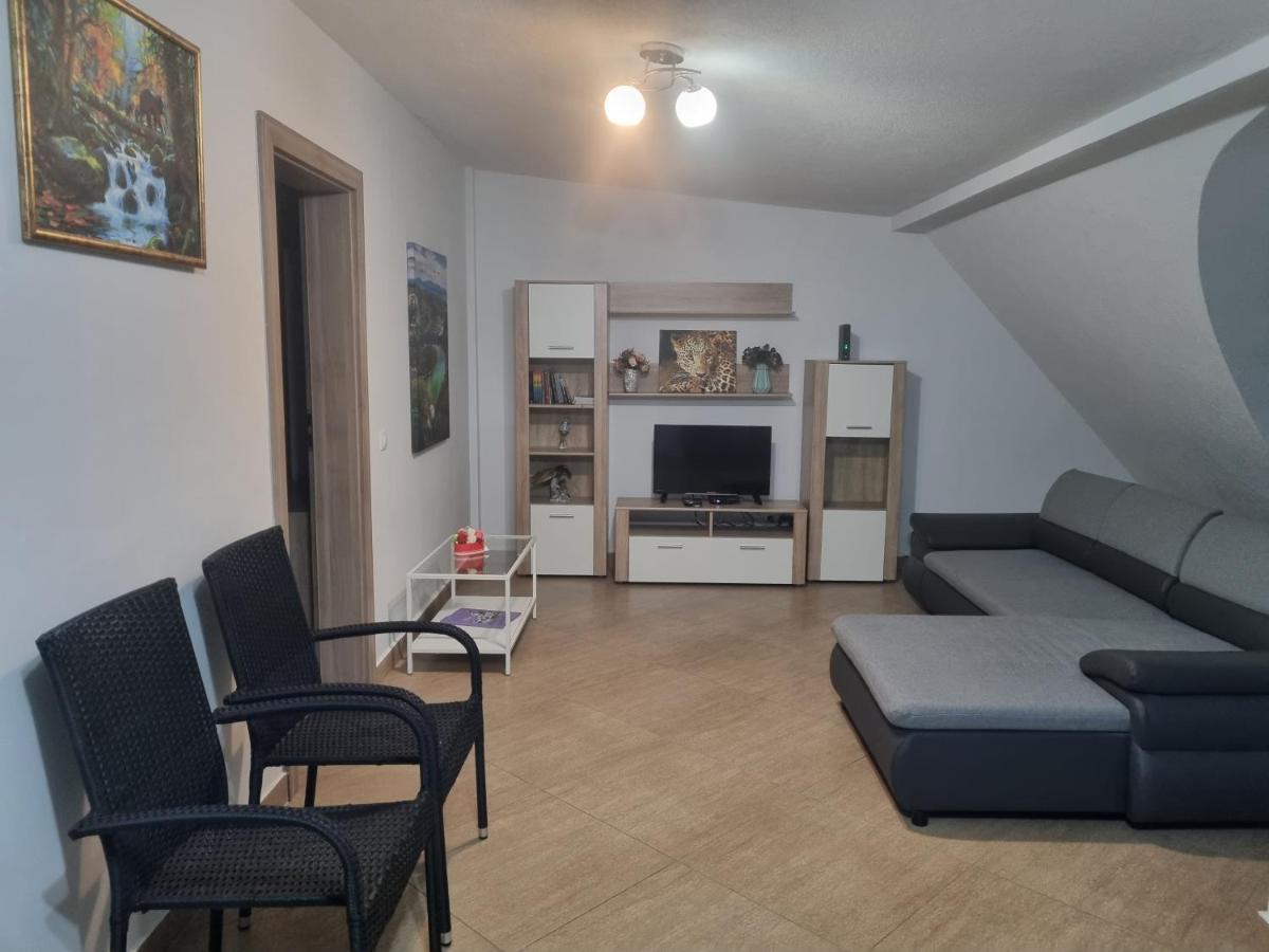 Apartament Zona Centrala Apartment คลูจ-นาโปกา ภายนอก รูปภาพ